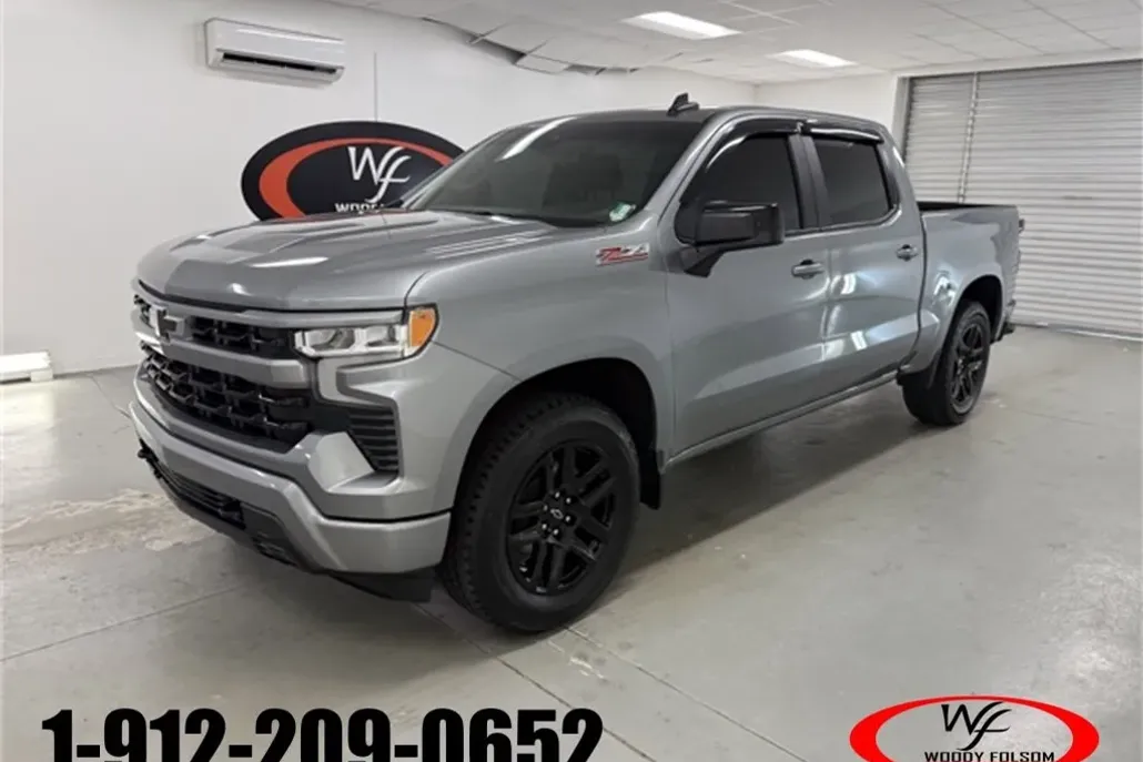 2023 Chevrolet Silverado 1500 RST photo 1