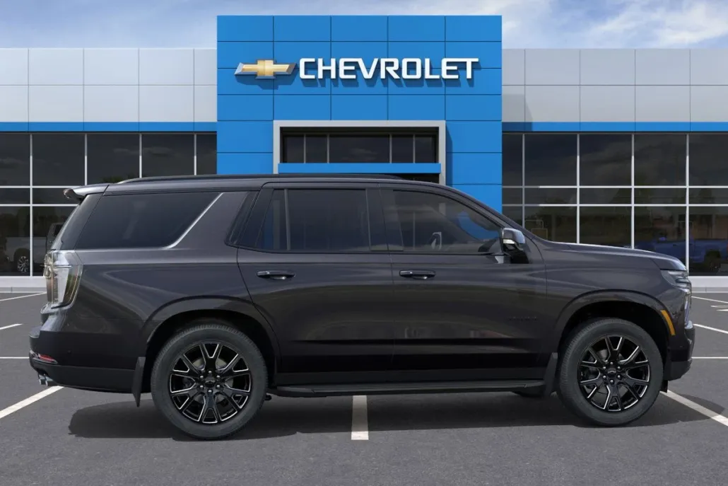 2025 Chevrolet Tahoe RST photo 1