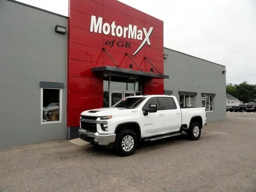 2023 Chevrolet Silverado 2500HD LT photo 1