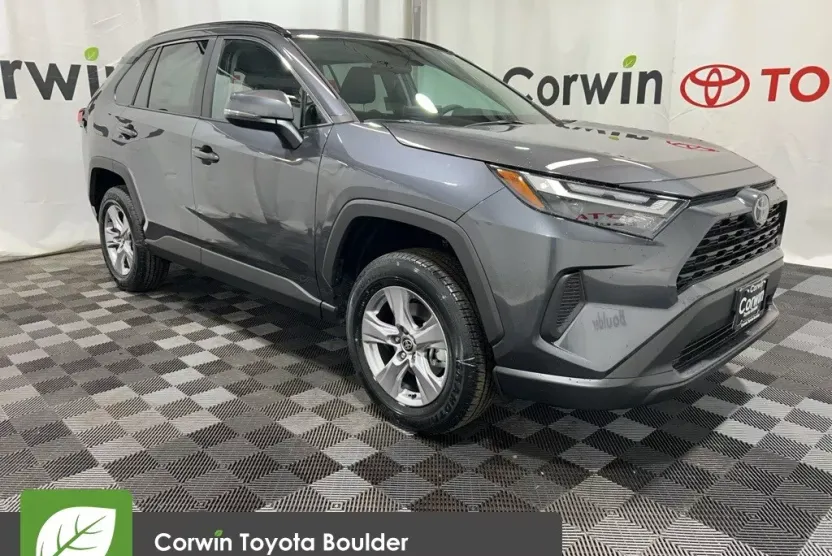 2025 Toyota RAV4 XLE photo 1