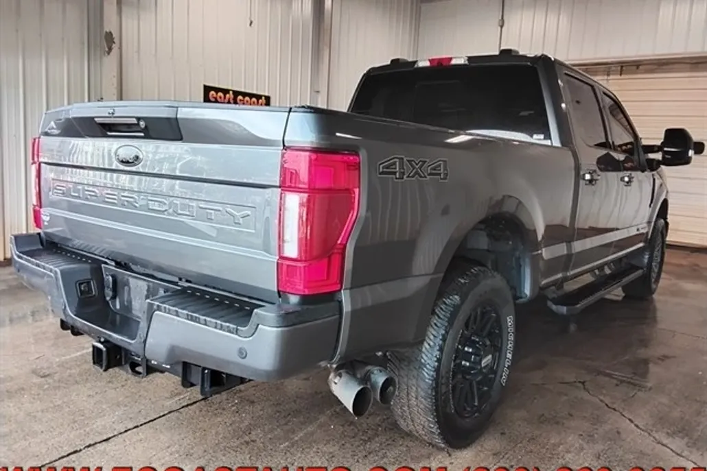 2022 Ford F-250 Lariat photo 1