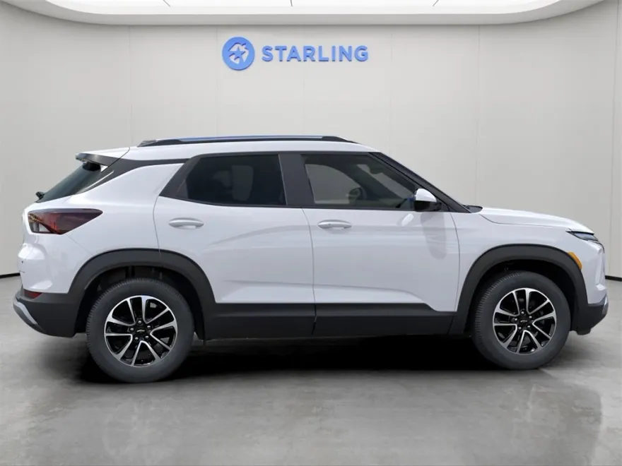 2026 Chevrolet Trailblazer LT photo 1