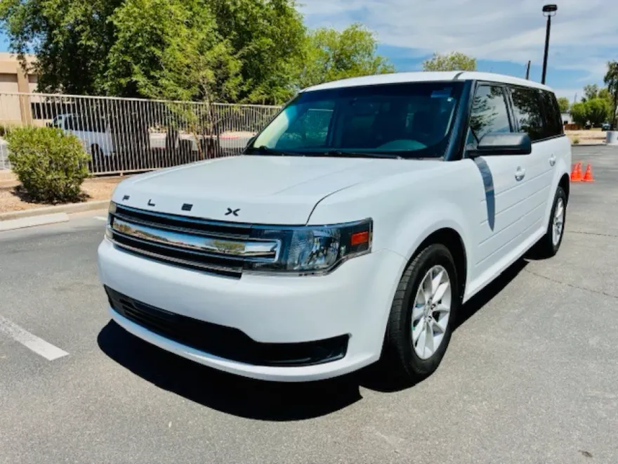 2018 Ford Flex SE photo 1