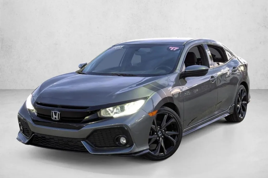 2017 Honda Civic Hatchback Sport photo 1