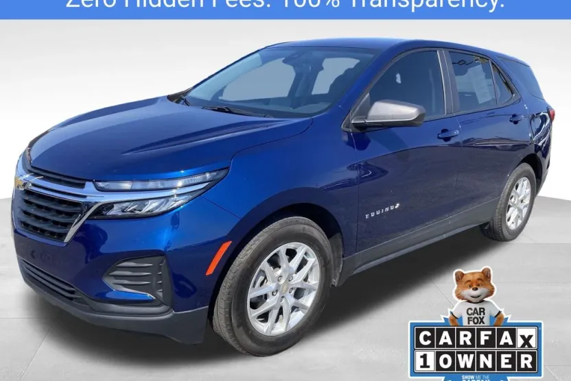 2022 Chevrolet Equinox LS photo 1
