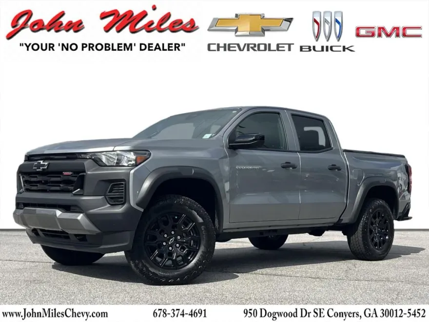 2024 Chevrolet Colorado Trail Boss photo 1