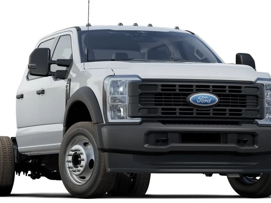 2025 Ford F-450 photo 1