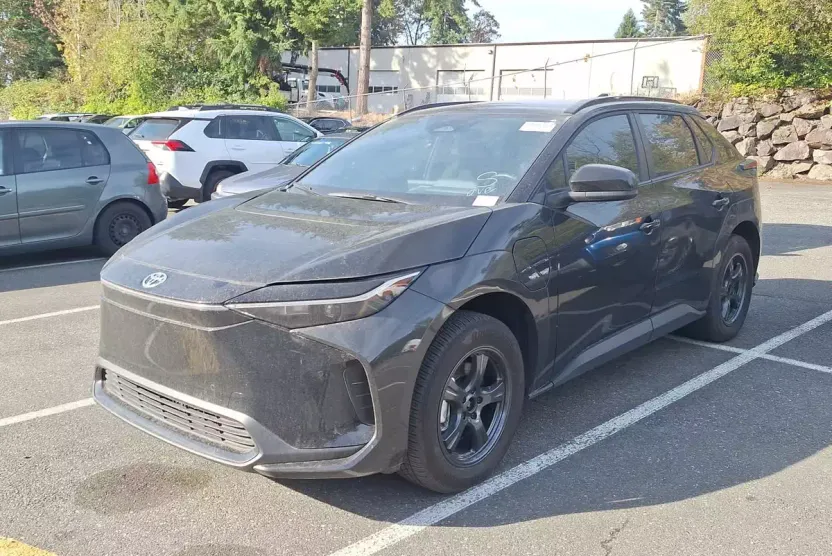 2024 Toyota bZ4X XLE photo 1