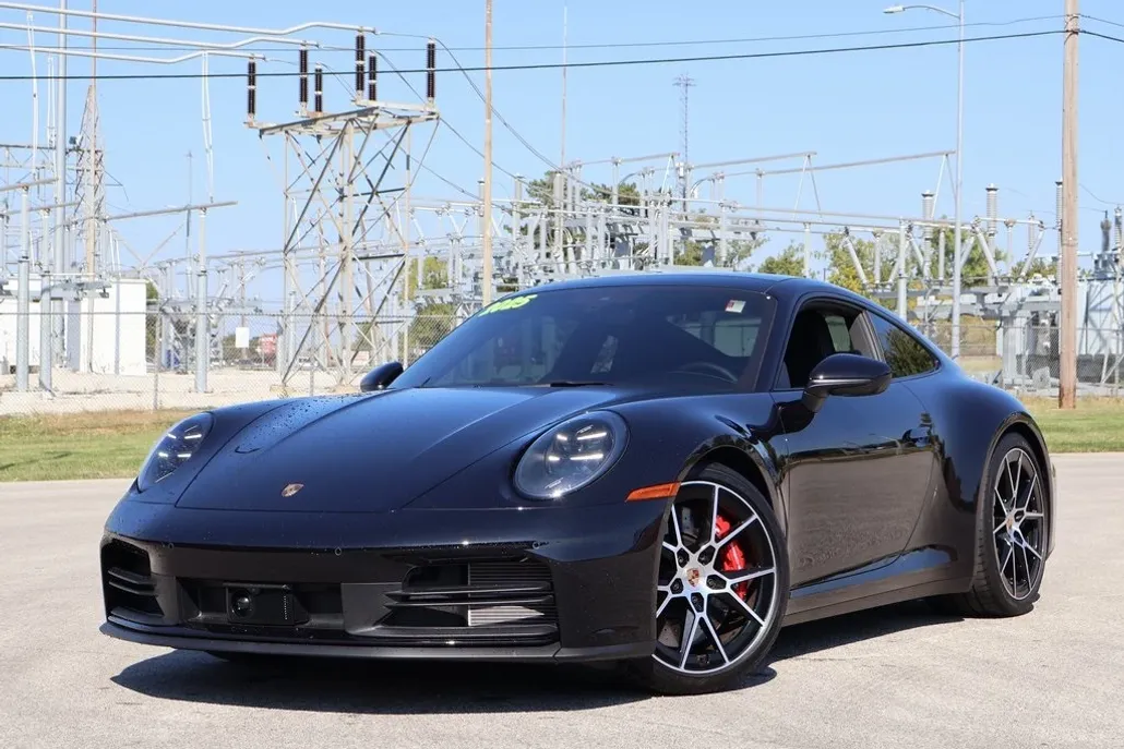 2025 Porsche 911 S photo 1