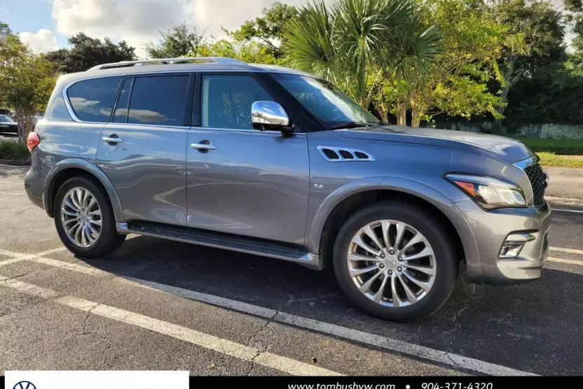 2017 Infiniti QX80 Base photo 1
