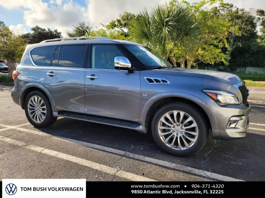 2017 Infiniti QX80 Base photo 1