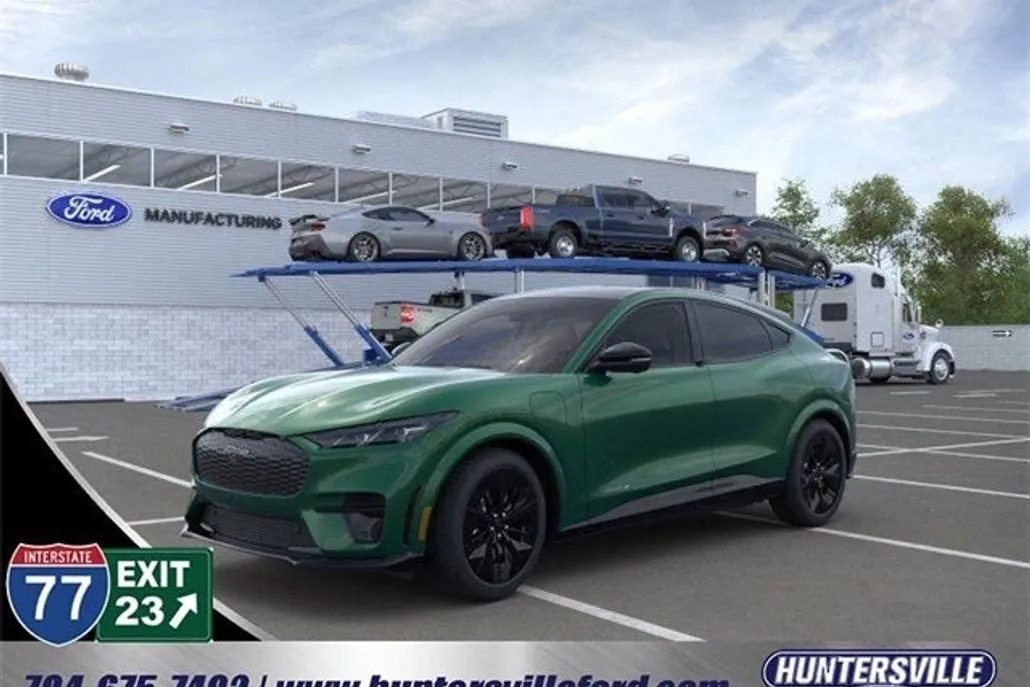 2025 Ford Mustang Mach-E GT photo 1