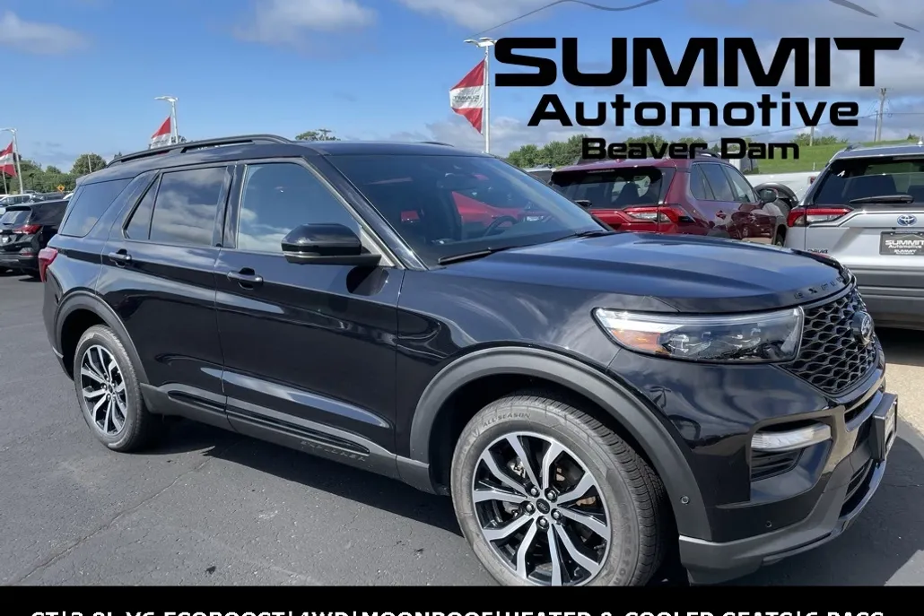 2021 Ford Explorer ST photo 1