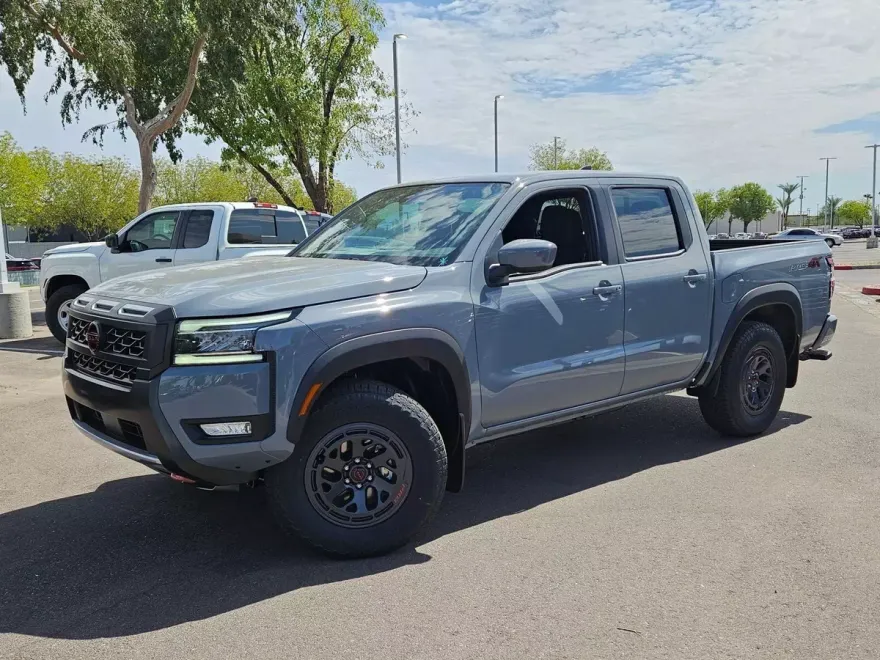 2025 Nissan Frontier PRO-4X photo 1