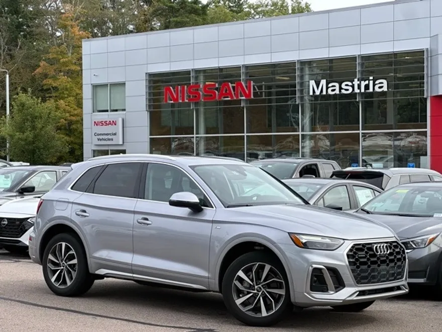 2024 Audi Q5 45 S line Premium photo 1