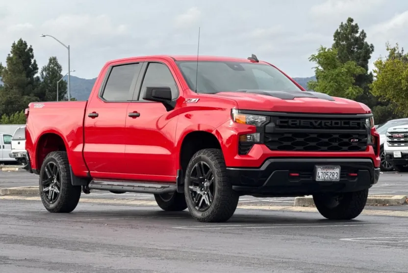 2022 Chevrolet Silverado 1500 Custom Trail Boss photo 1