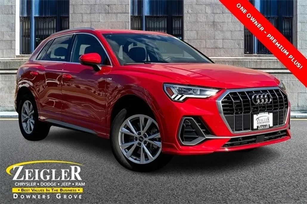 2023 Audi Q3 45 TFSI S line Premium photo 1