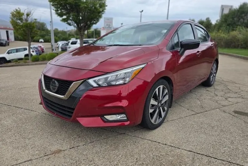 2020 Nissan Versa 1.6 SR photo 1