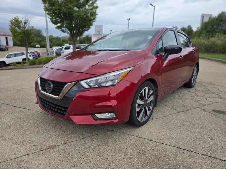 2020 Nissan Versa 1.6 SR photo 1