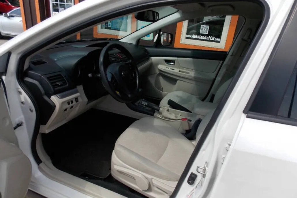 2013 Subaru Crosstrek 2.0i Premium photo 1