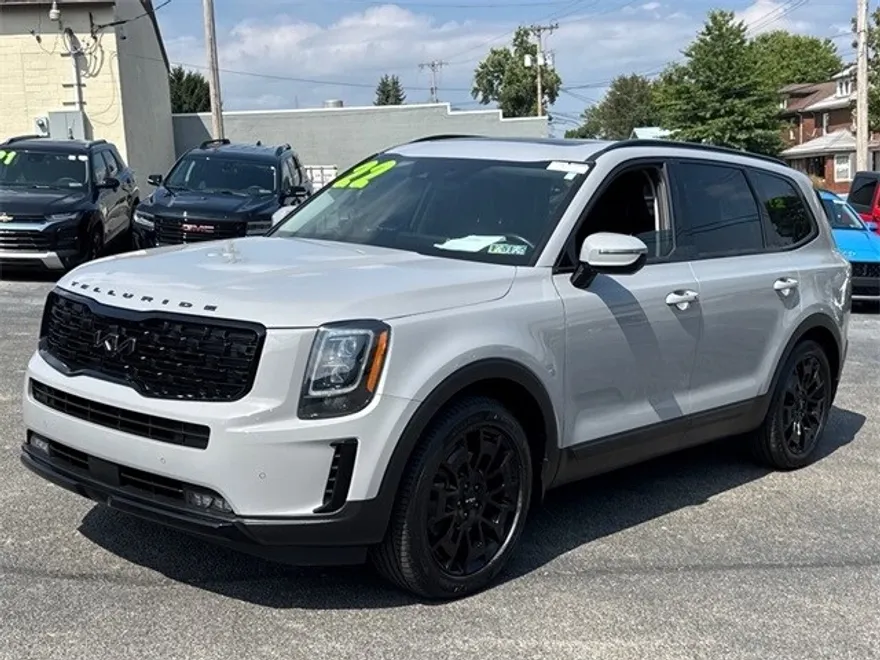 2022 Kia Telluride SX photo 1