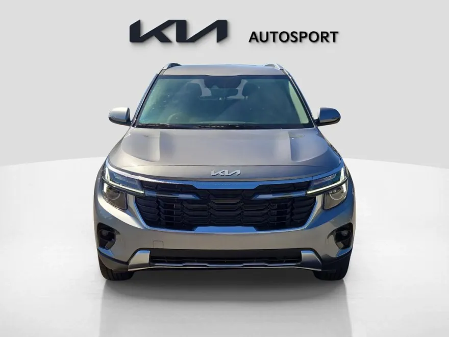 2025 Kia Seltos S photo 1