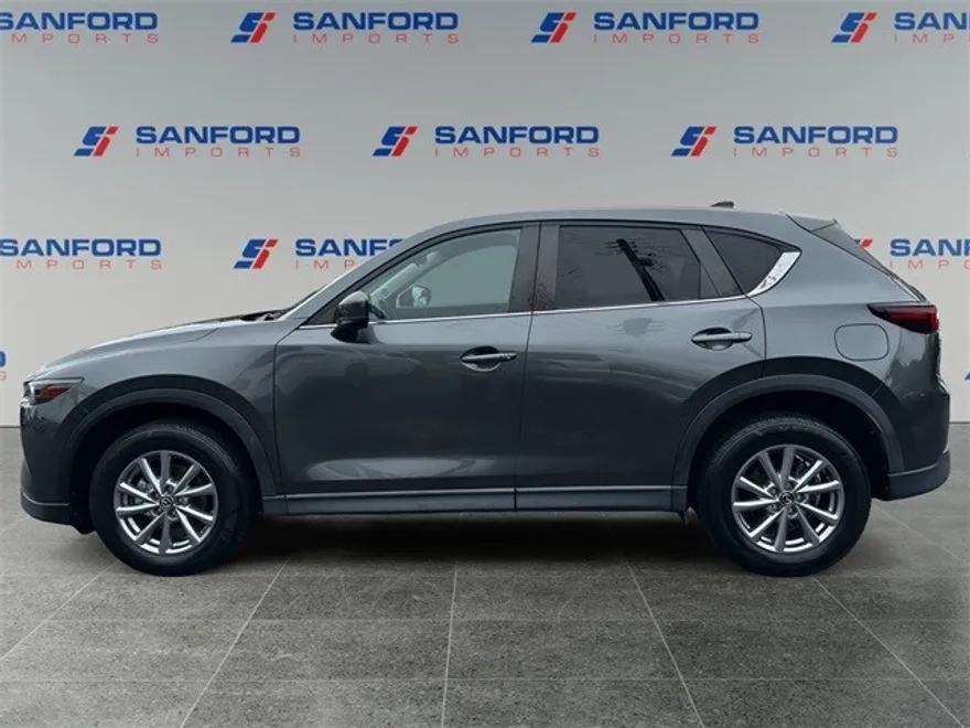 2022 Mazda CX-5 2.5 Select photo 1
