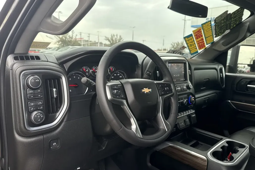 2020 Chevrolet Silverado 2500HD LT photo 1