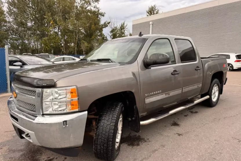 2013 Chevrolet Silverado 1500 LT photo 1
