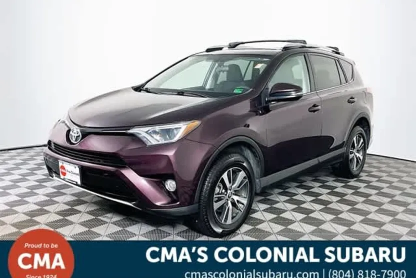 2016 Toyota RAV4 XLE photo 1