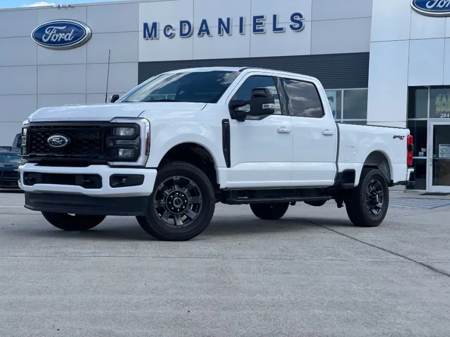 2024 Ford F-250 Lariat photo 1