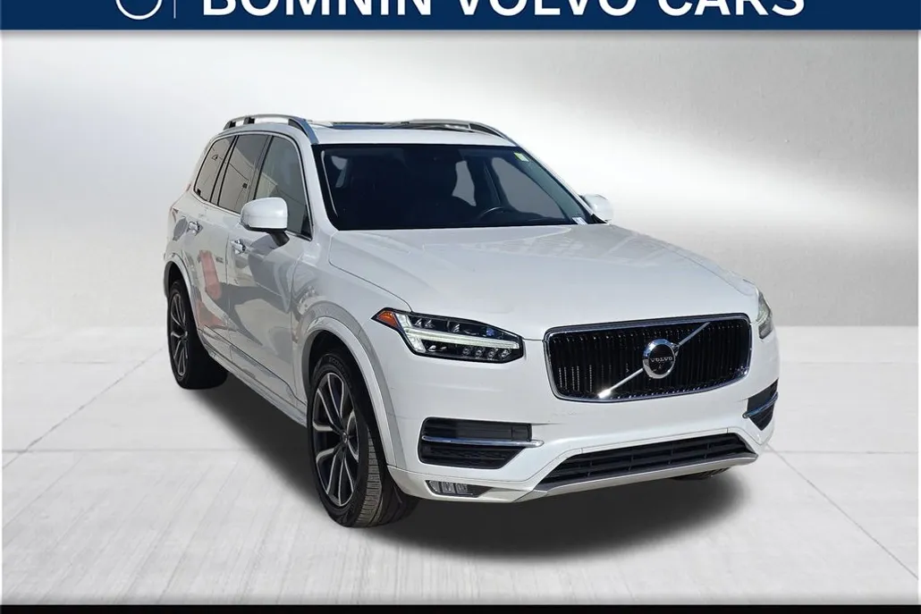 2019 Volvo XC90 T5 Momentum photo 1