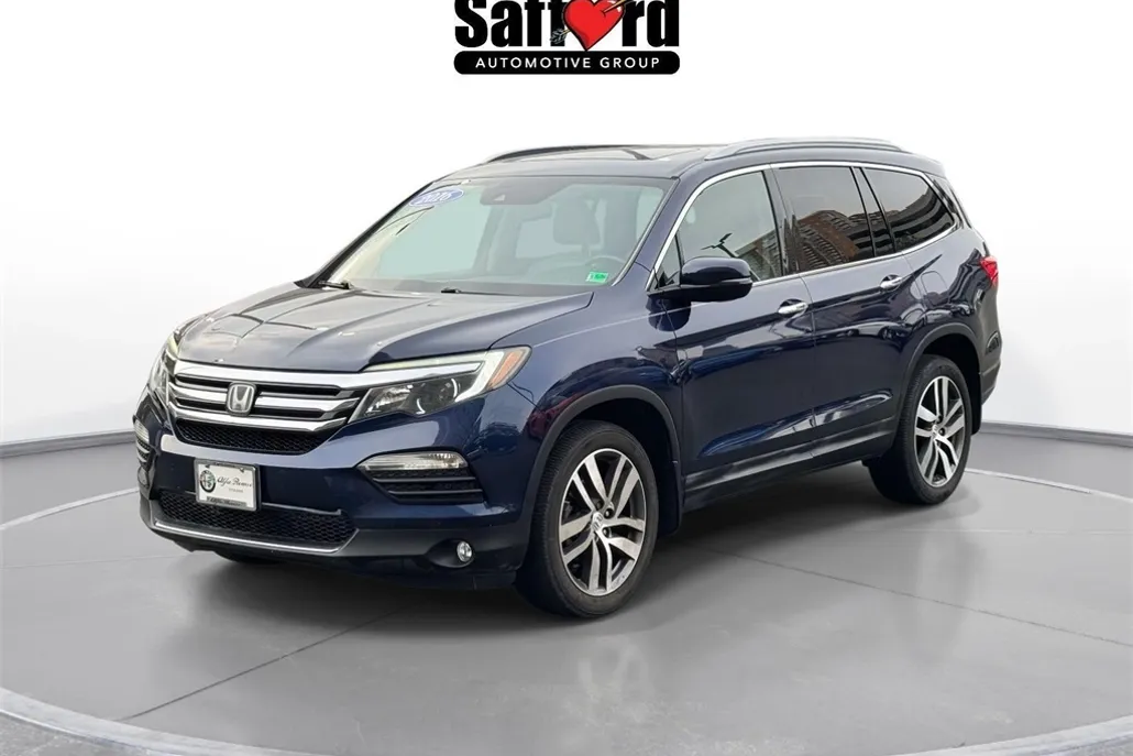 2016 Honda Pilot Touring photo 1