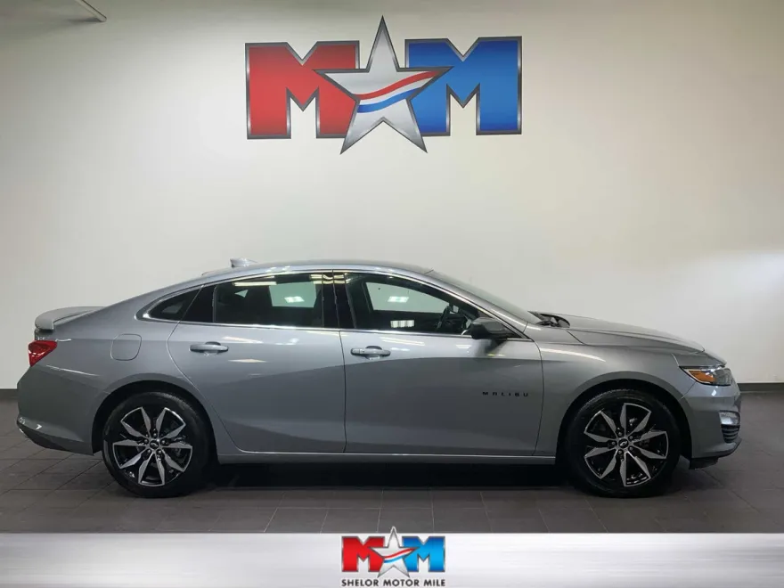2023 Chevrolet Malibu RS photo 1