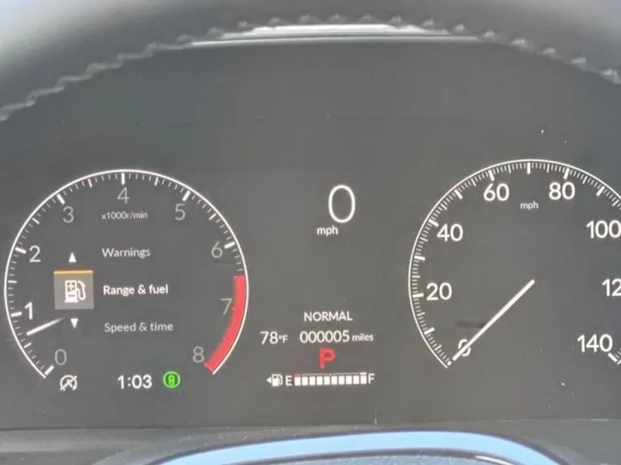 2025 Honda Pilot Touring photo 1
