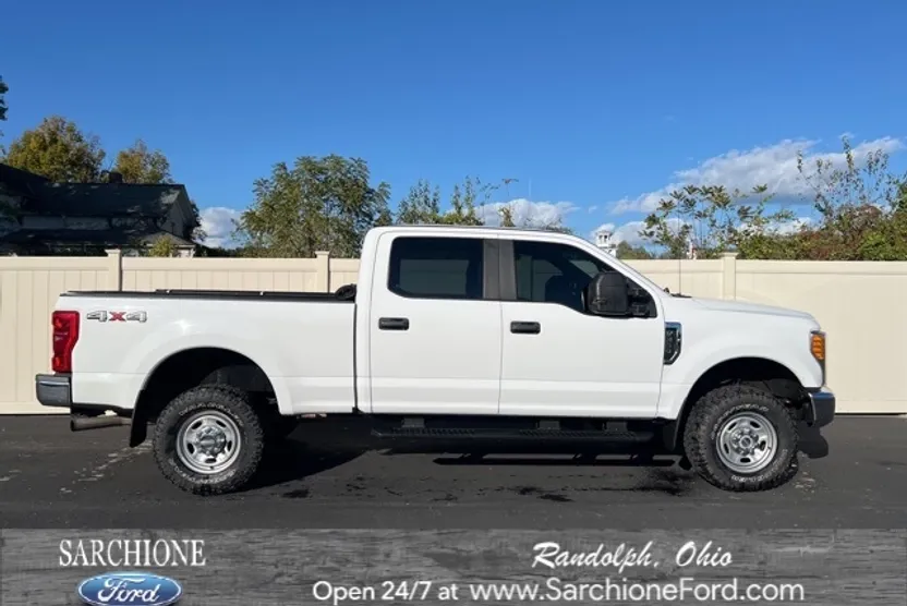 2017 Ford F-350 photo 1