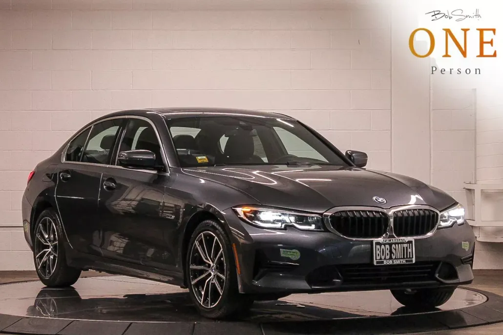 2022 Bmw 330e 3-Series photo 1