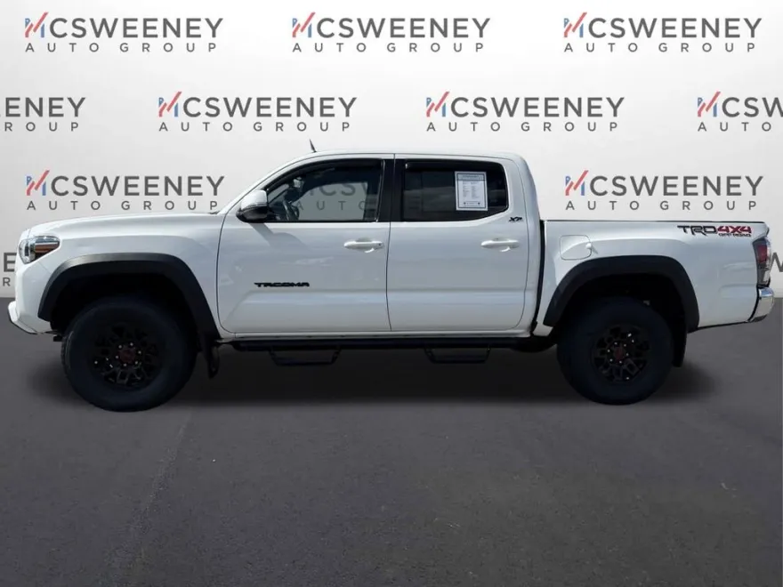 2020 Toyota Tacoma TRD Off-Road photo 1