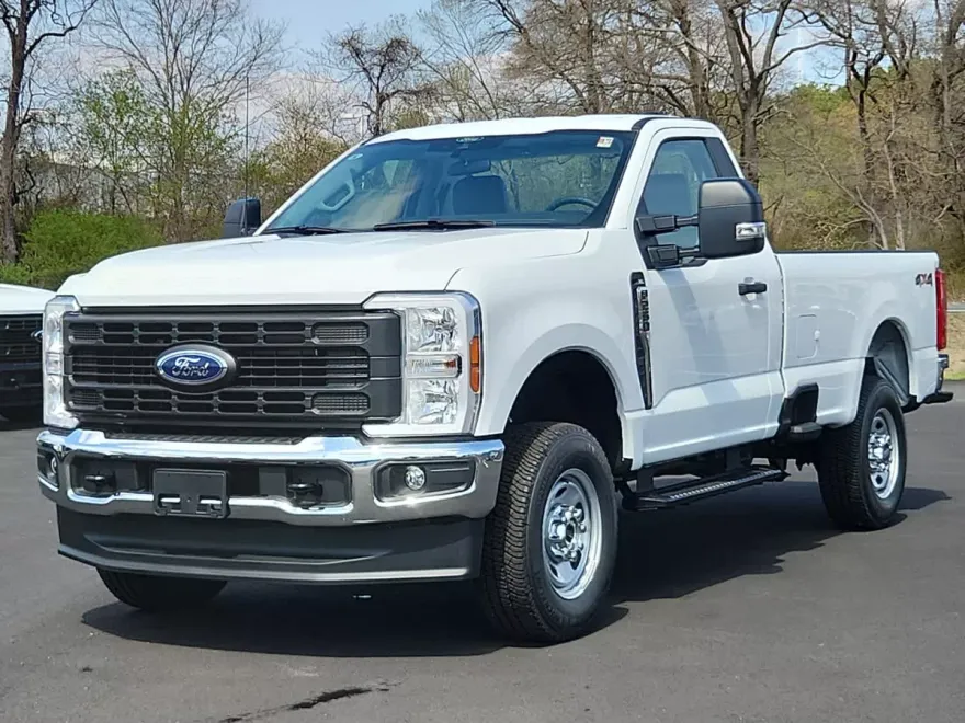 2025 Ford F-250 XL photo 1