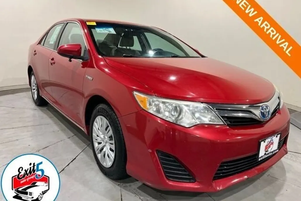 2012 Toyota Camry Hybrid LE photo 1