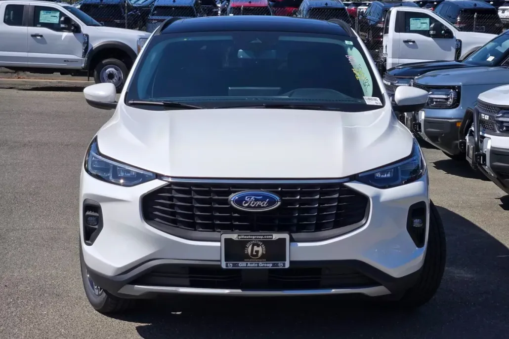 2025 Ford Escape Platinum photo 1