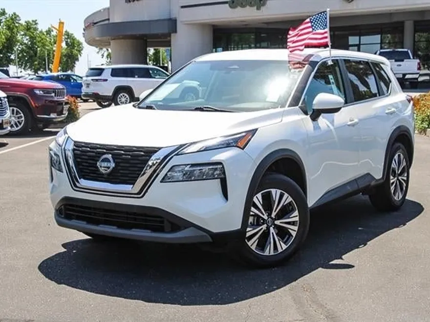 2023 Nissan Rogue SV photo 1
