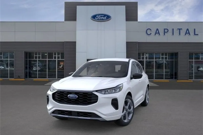 2024 Ford Escape Hybrid ST-Line photo 1