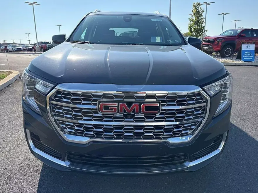 2022 Gmc Terrain Denali photo 1