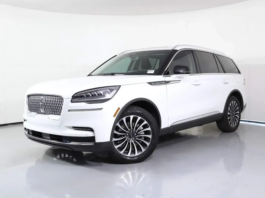 2023 Lincoln Aviator Standard photo 1