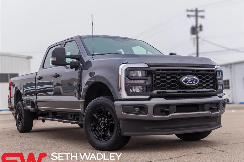 2024 Ford F-250 photo 1