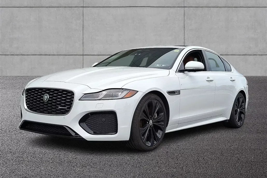 2024 Jaguar XF R-Dynamic SE photo 1