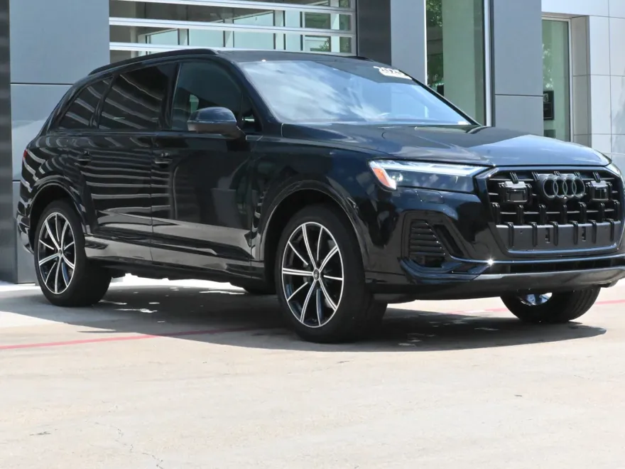 2025 Audi Q7 Premium Plus photo 1