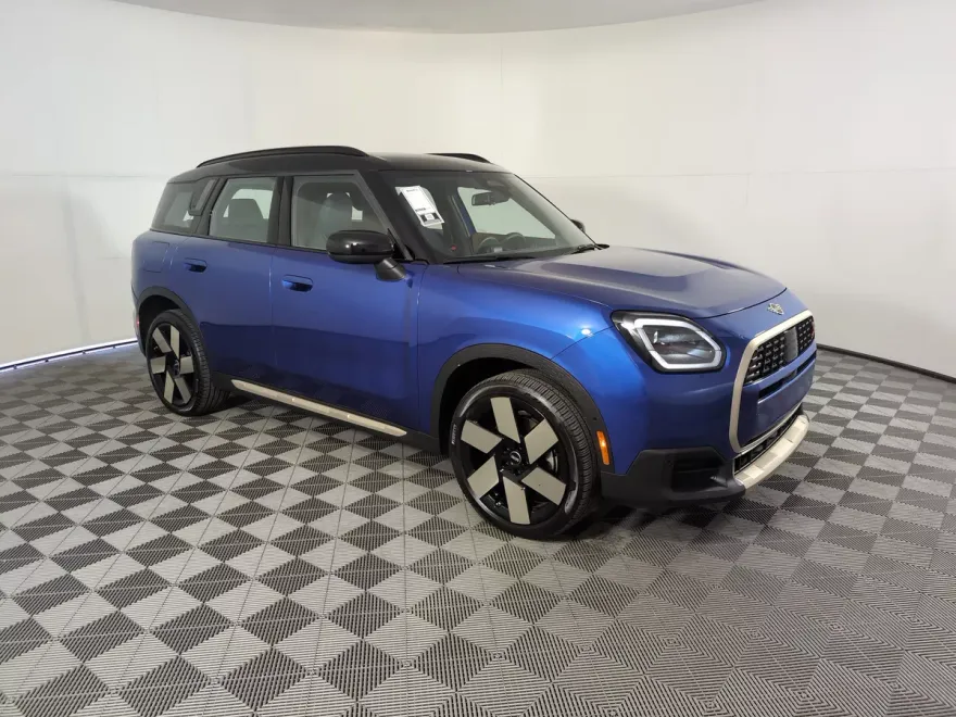 2025 Mini Countryman S photo 1