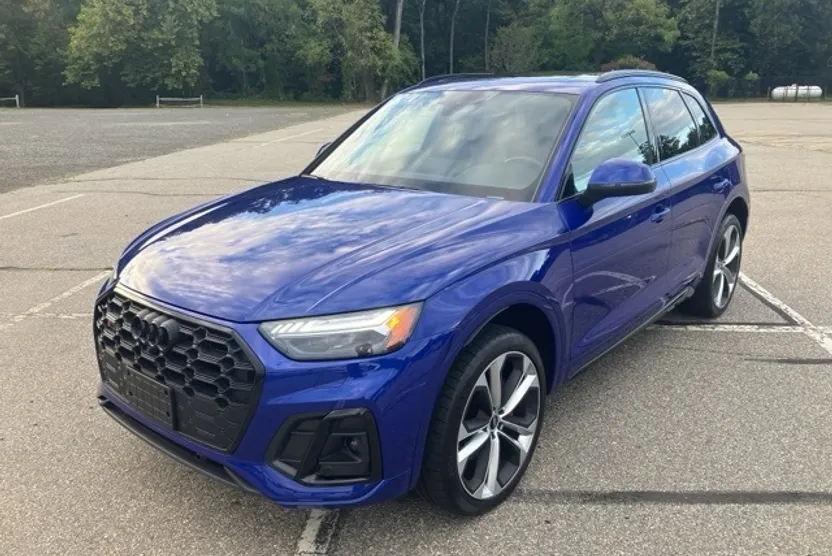 2022 Audi SQ5 Prestige photo 1